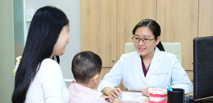 LẦN HẸN ĐẦU TIÊN TẠI PHÒNG KHÁM NHA KHOA QUAN TRỌNG NHƯ THẾ NÀO VỚI TRẺ